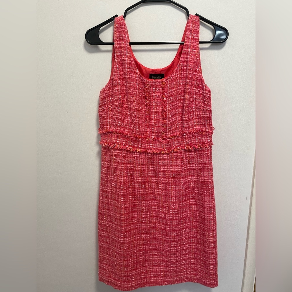 Selling this beautiful pink dress by Laundry created by Shelli Segal.